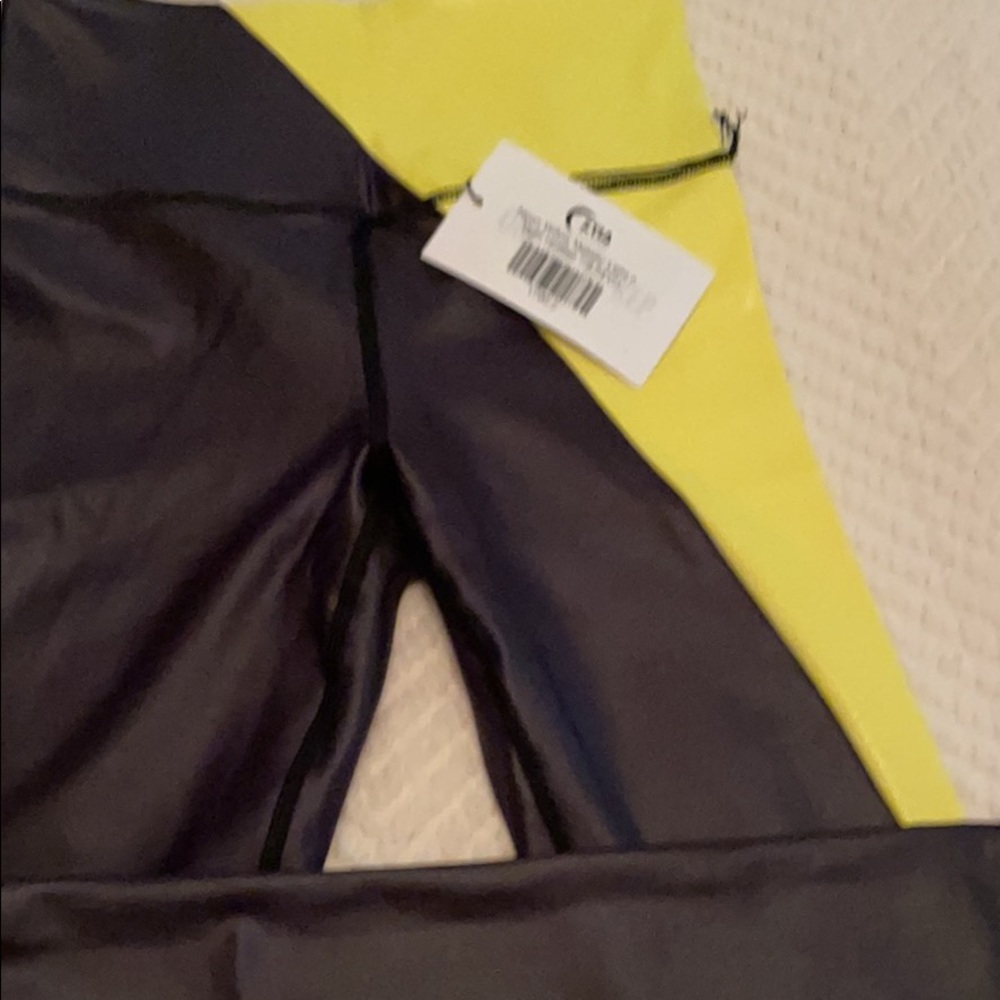 NEW Yellow & Black Metallic Leggings